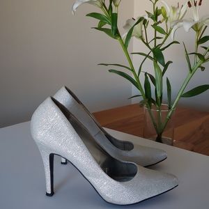 David's Bridal Sparkle Pointed Heels